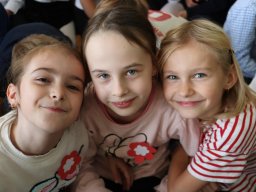 46573225810236828462263307218597679124989527n